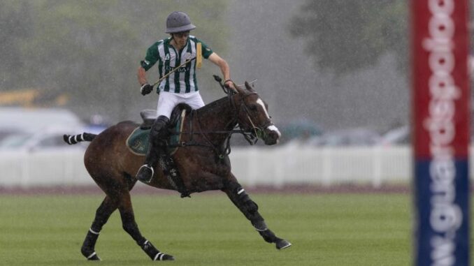 Antonio Heguy goes to goal for Dubai in the rain Cartier Queens Cup quarter finals 2025 copyright Pablo Ramirez
