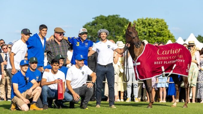 Hilario Ulloa and his grooms with the Cartier Best Playing Pony, Why Not I'm Easy copyright Pablo Ramirez