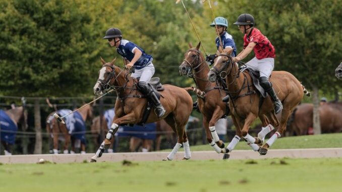 Monterosso's Will Harper and Cubi Toccalino v Javier Guererro of Emlor copyright Marcos Cerdeira 2025